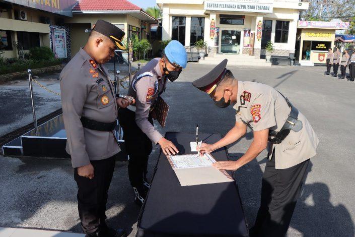 Pimpin Sertijab Kasatlantas, Kapolres Kotim: Segera Sesuaikan Tugas