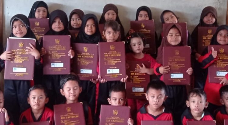 Hari ini Pembagian Rapor, Besok Siswa Mulai Libur Panjang