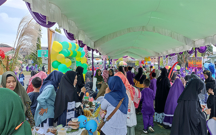 SD IT Asiah Kenalkan Siswanya Entrepreneurship lewat Market Day