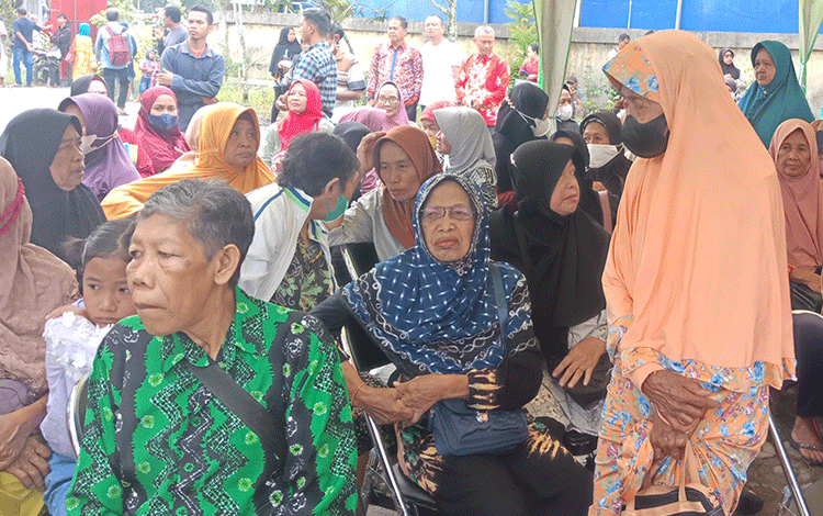 Kotim Salurkan BLT BBM Rp2,8 Miliar, Fajrur: Kalau Ada Kecurangan Laporkan