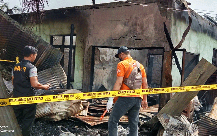 Rumah Terbakar di Jalan Garuda Palangka Raya, Kerugian Ditaksir Rp300 Juta