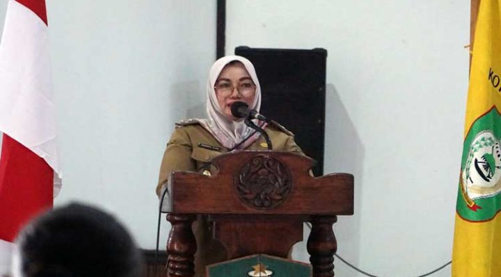Wakil Bupati Kotim Irawati saat sambutan