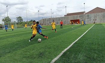 Babak 8 Besar Berjalan Sengit 4 Tim yang Lolos ke Semifinal Turnamen Mini Soccer Tingkat SMP adalah SMPN 1 Sampit SMPN 2 Sampit SMPN 3 Sampit dan SMPN 9 Sampit.