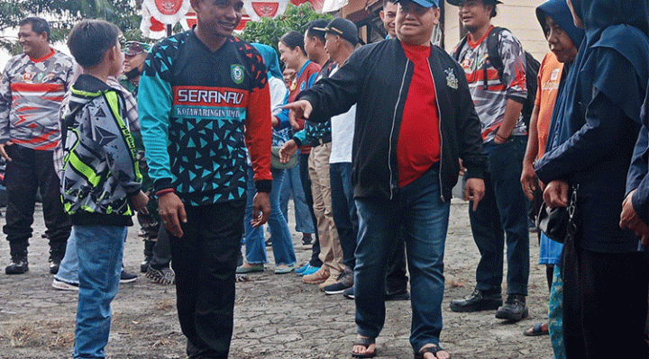 Bupati Kotim Halikinnor kunjungan kerja di Kecamatan Seranau didampingi Camat Seranau Dedy Purwanto Sabtu 15 Januari 2023.