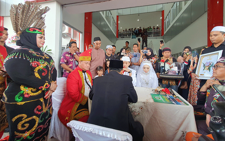 Unik, Akad Nikah di Mal Pelayanan Publik Kotim 