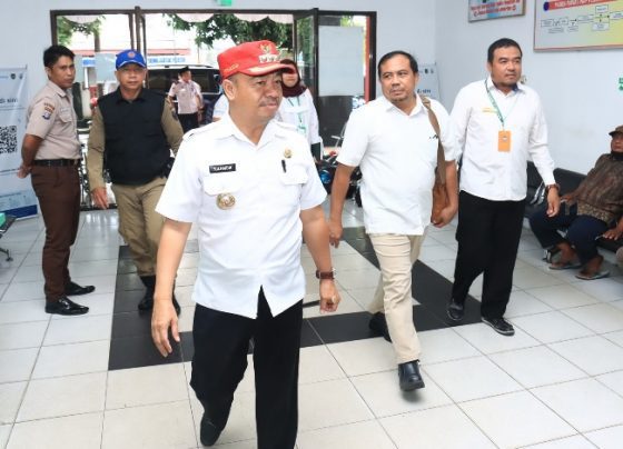 Bupati Seruyan Yulhaidir mengunjungi RSUD dr Solihin Kuala Pembuang untuk memastikan pelayanan kesehatan prima kepada masyarakat.