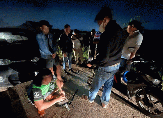 Penangkapan pelaku pengedar sabu berinisial R oleh tim Cobra Satreskoba Polres Kotim.