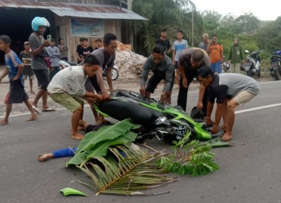 Pengendaramotoryangtewasditempatdenganbersimbahdarahusaibertabrakandengansesamamotor.Selasa24Januari2023.