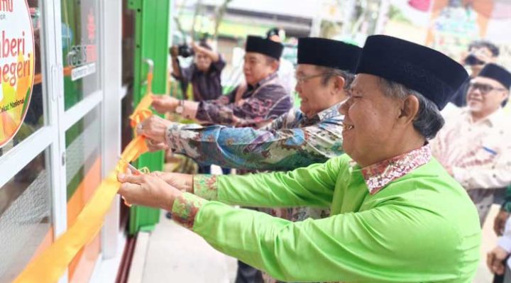 Peresmian Kantor Lazismu Kalteng di Jalan RTA Milono depan Kompleks Perguruan Tinggi Muhammadiyah Palangka Raya Senin 30 Januari 2023.