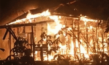 Rumah yang mengalami kebakaran.