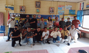 Sesi foto bersama para atlet dan pengurus Pertina yang akan Turunkan Atlet Cabor Tinju di 22 Kelas pada Porprov 2023 Senin 23 Januari 2023.