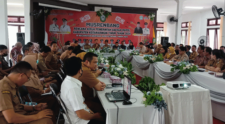 Suasana Musrenbang Kecamatan Mentawa Baru Ketapang untuk tahun 2024 Senin 16 Januari 2023.