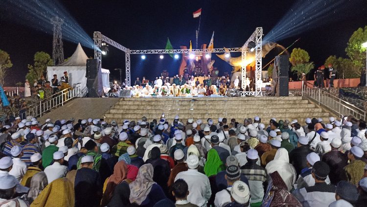 Ikon Jelawat Jadi Saksi Bisu Lantunan Zikir Puluhan Ribu Jemaah Haul Abah Guru Sekumpul