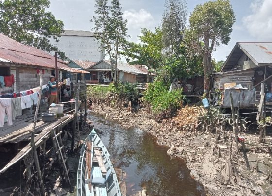 Sungai Mentawa lokasi keberadaan buaya muara yang meresahkan warga sekitar. 1