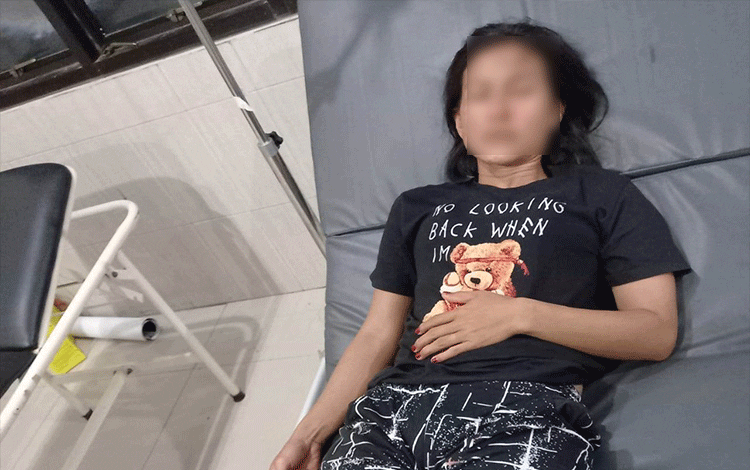 Suami Benturkan Istri ke Tembok Lantaran Menolak Ajakan Masuk Kamar
