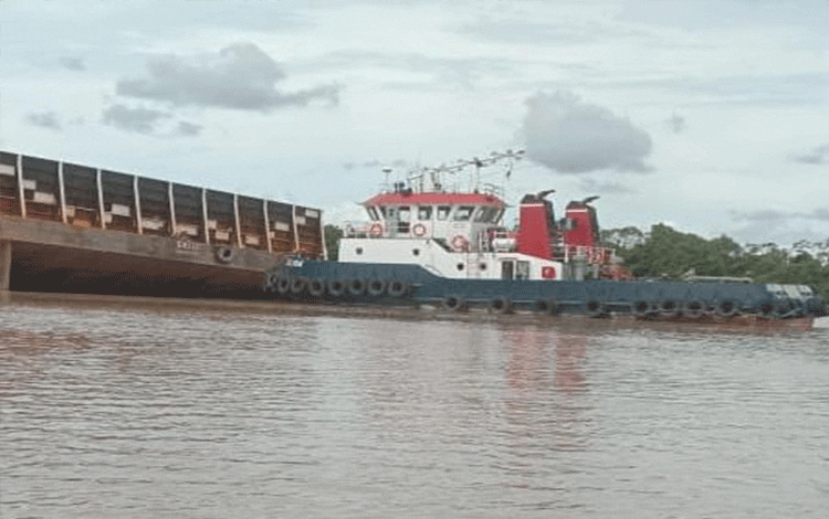 Warga Keluhkan Penambangan Pasir Liar di Pesisir Pantai Pilang