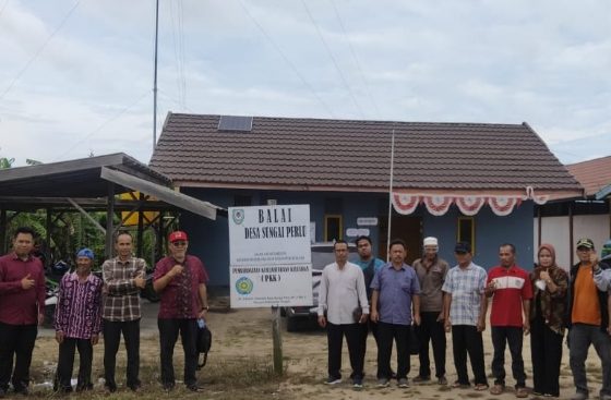 Anggota DPRD Seruyan Dapil I saat kunjungan reses di Desa Sungai Perlu.