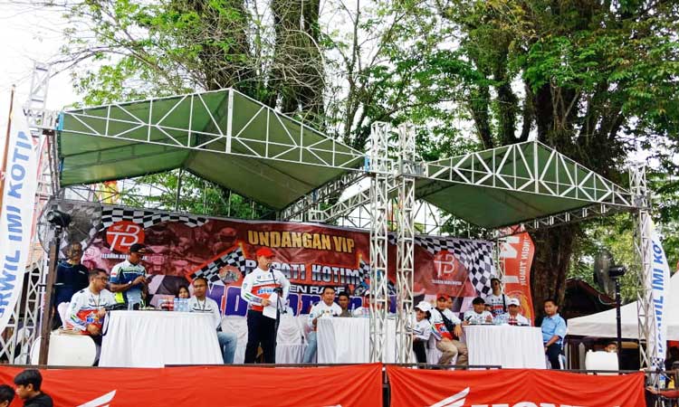 Bupati Kotim Open Race Motoprix Bawa Berkah bagi Masyarakat  