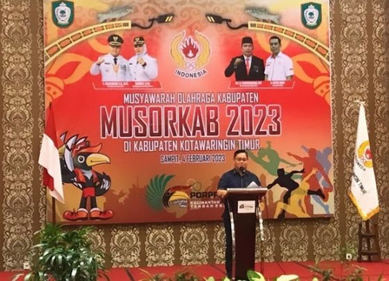 Bupati Kotim Halikinnor saat menyampaikan sambutan dalam Muskorkab KONI Kotim 2023.