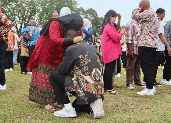 Diwarnai Tangis Haru Polda Kalteng Lepas 321 Calon Siswa Ikuti Pendidikan di 4 Lemdik 1