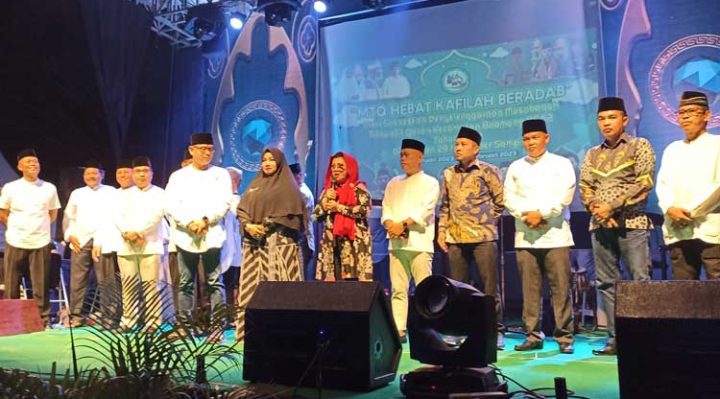 Jajaran Anggota DPRD Kotim Dapil II yang turut hadir pada Malam Pembukaan MTQ ke 52 Kecamatan Baamang di Stadion 29 November Jalan Tjilik Riwut Sampit Sabtu malam 25 Februari 2023