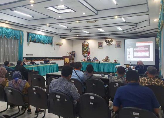 KPU Kotim berkoordinasi dengan pihak perusahaan yang ada di daerah itu di aula lantai II Pemkab Kotim Selasa 7 Januari 2023