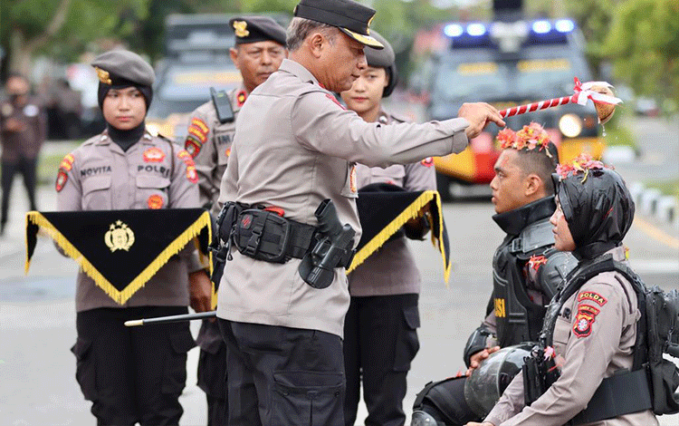 Kapolda Kalteng Pimpin Pembaretan 238 Bintara Remaja