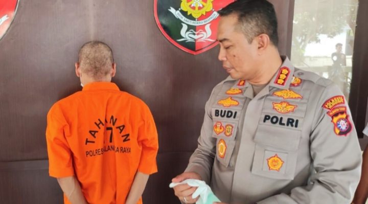 Kapolresta Palangka Raya Kombes Budi Santosa usai menggelar press release pengungkapan praktek suntik silikon ilegal Senin 6 Februari 2023.