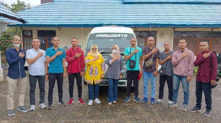 Keberangkan 10 orang peserta Calon Siswa Casis Satuan Pengamanan atau Satpam untuk mengikuti pelatihan di Asrama Haji di Kota Palangka Raya.