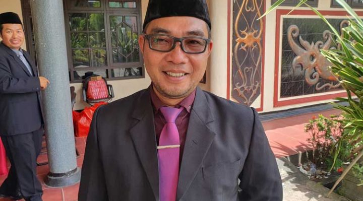 Kepala DPMD Kotim Raihansyah usai pelantikan .