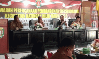 Ketua DPRD Katingan Marwan Susanto saat menghadiri musrenbang perencanaan pembangunan di Kecamatan Katingan Hilir Senin 13 Februari 2023.