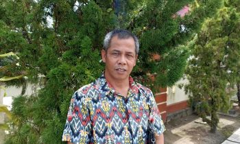 Ketua Fraksi Partai Demokrat DPRD Kotim Sihol Parningotan Lumban Gaol yang mengimbau pegiat UMKM daftarkan usahanya di DTKS.