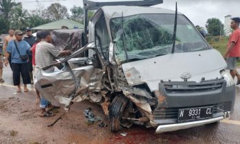 MobilpickupyangmengalamikecelakaandijalanTjilikRiwutKilometer74Kamis2Februari2023.