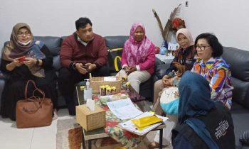 Momen saat Ketua DPRD Kotim semangati Pantarlih dalam menjalankan Coklit Selasa 14 Februari 2023
