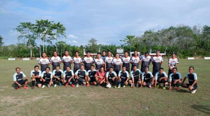 Pembukaan Turnamen Sepakbola H Amin Ucek II di Kecamatan Mentaya Hulu Sabtu 4 Februari 2023.