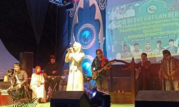 Penampilan Jesica KDI pada malam pembukaan MTQ ke 52 Kecamatan Baamang Sampit di Stadion 29 November Sabtu 25 Februari 2023.