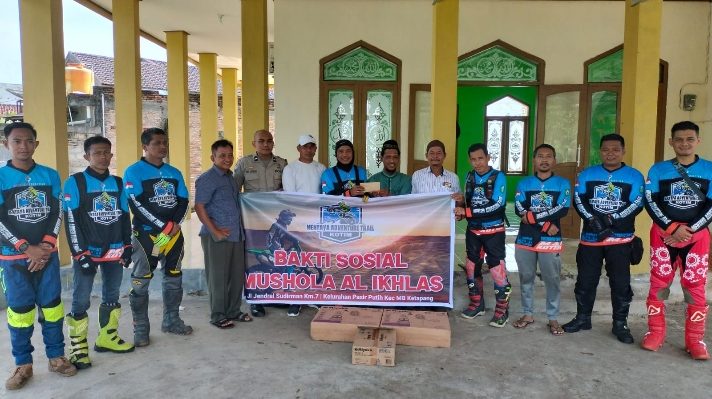 Penyerahan Bantuan Hasil Latber MAT Sampit untuk Musala Al Ikhlas Perum Bina Karya Jalan Jenderal Sudirman Km 65 Sampit Sabtu 25 Februari 2023.