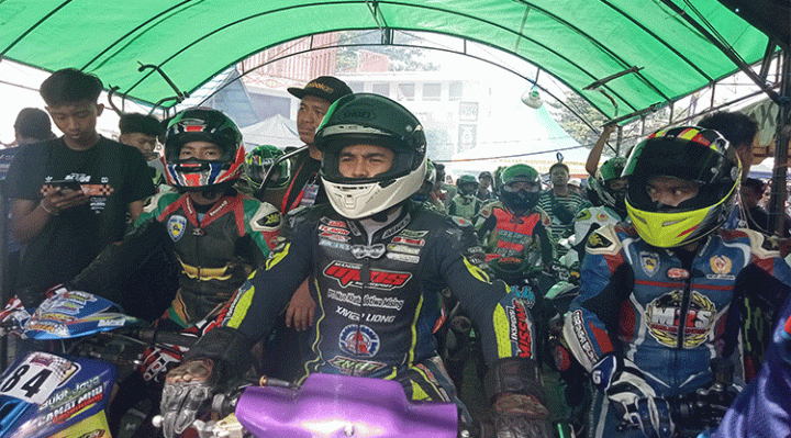 Peserta yang mengikuti kegiatan Bupati Kotim Open Race Motoprix.