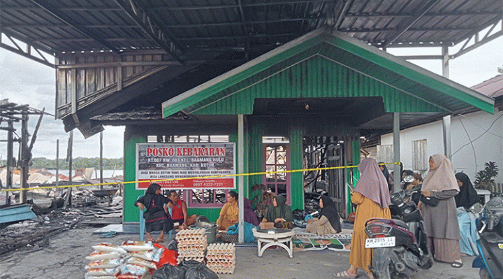 Posko korban korban kebakaran di Baamang Hulu I RT 007 yang rumahnya ludes dilahap si jago merah pada Minggu 26 Februari 2023.