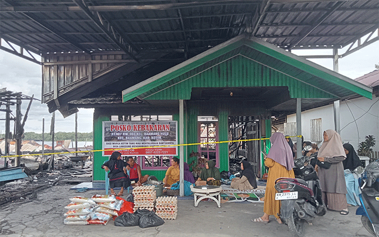 Korban Kebakaran Mengungsi di Rumah Keluarga, Bantuan Mulai Mengalir