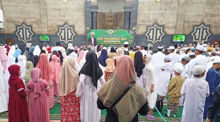 Suasana Isra Mikraj MIN Palangka Raya di Masjid Darusallam Sabtu 25 Februari 2023.