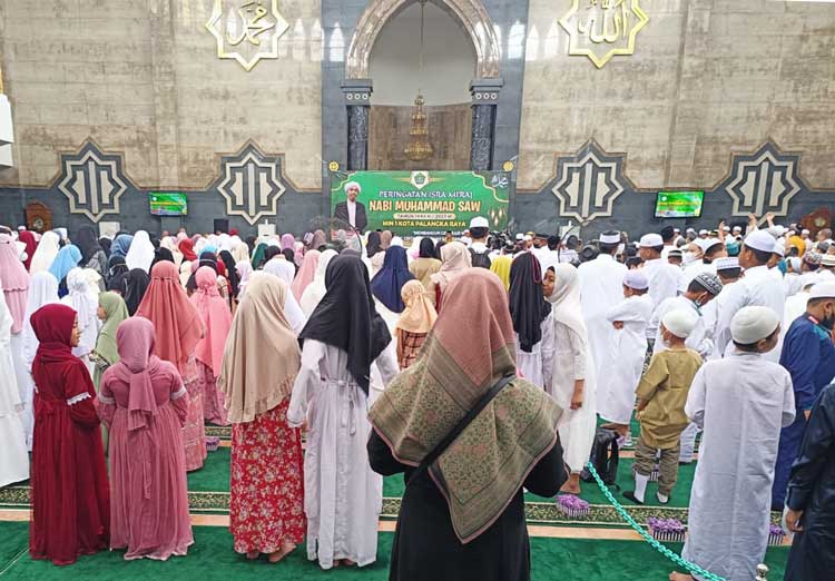 MIN Kota Palangka Raya Gelar Peringatan Isra Mikraj  