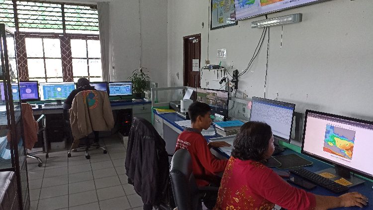 BMKG Prediksi Cuaca Sepekan ke Depan di Kotim Cenderung Hujan
