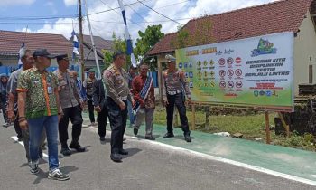 Suasana kunjungan dari Tim Penilai Korlantas Polri di Kampung Tertib Lalu Lintas Kelurahan Baamang Barat Baamang Sampit Kamis 23 Februari 2023