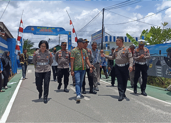 Suasana kunjungan dari Tim Penilai Korlantas Polri di Kampung Tertib Lalu Lintas Kelurahan Baamang Barat Baamang Sampit Kamis 23 Februari 2023.