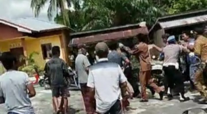 Tangkapan layar video penangkapan pencuri di Desa Sungai Tendang Kecamatan Kumai.