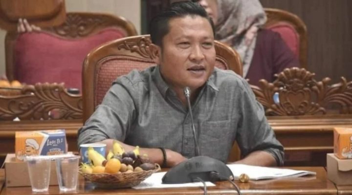 Wakil Ketua Komisi III DPRD Kotim Dadang Siswanto yang berharap perusahaan BUMN di sekitar lokasi kebakaran turut memberikan bantuan