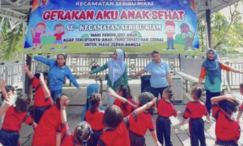 Anak anak TK atau PAUD se Kecamatan Seribu Riam saat mengikuti senam bersama pada Kamis 26 Januari 2023.