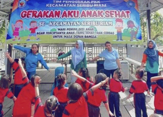 Anak anak TK atau PAUD se Kecamatan Seribu Riam saat mengikuti senam bersama pada Kamis 26 Januari 2023.