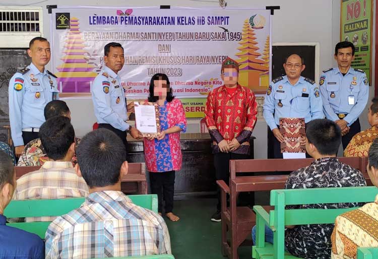 Hari Raya Nyepi, 14 WBP Lapas Kelas IIB Sampit Mendapat Remisi Khusus